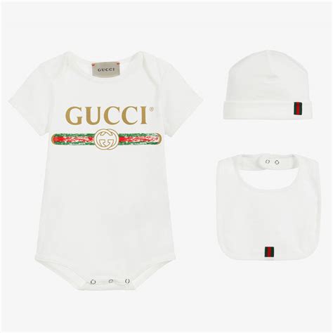 gucci baby gift set grey romper with white collar